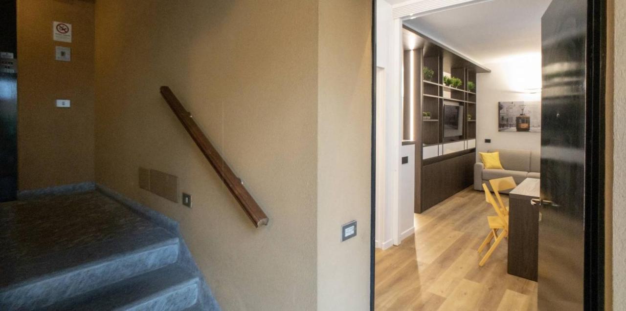 Madonnina Apartment Милано Екстериор снимка